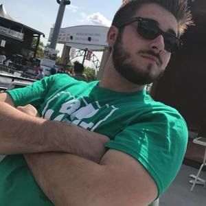 Meet your Posher, Zach